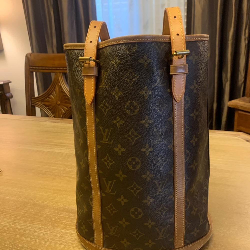 Louis Vuitton  Authentic Monogram GM Bucket Bag - Picture 2 of 14